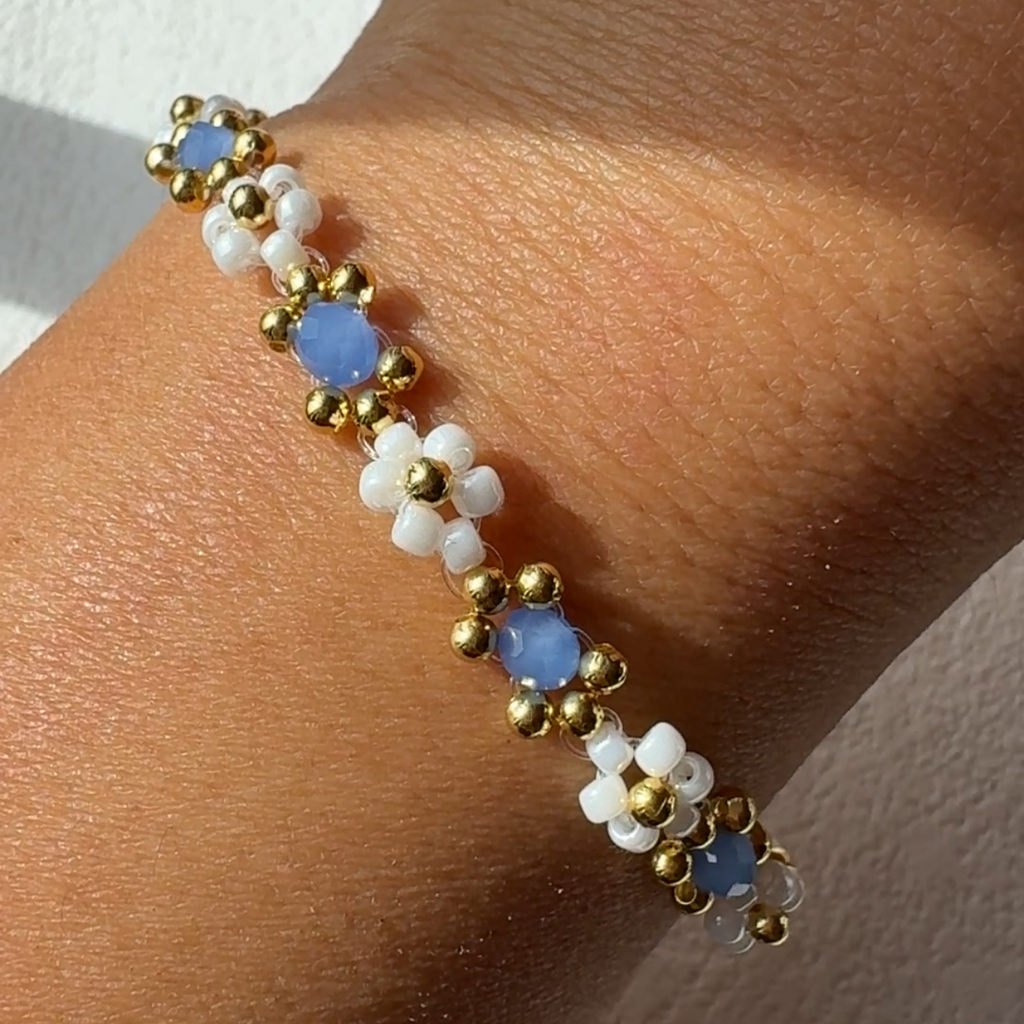 Daisy Bracelet Light Blue